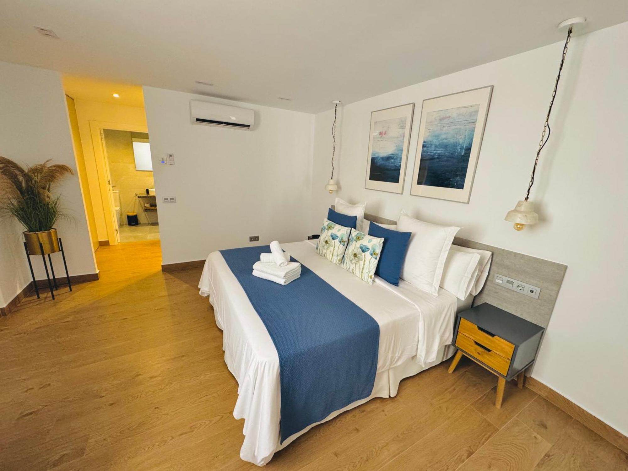 Pueblo Evita Premium Suites Benalmadena Exterior photo
